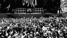 Gojira Band Gojira GIF - Gojira Band Gojira Wall Of Death GIFs