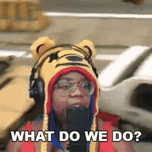 What Do We Do Aychristenegames GIF - What Do We Do Aychristenegames What Do We Need To Do GIFs