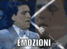 Toto Cutugno Emozioni GIF - Toto Cutugno Emozioni Sanremo GIFs