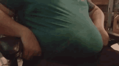 Belly Jiggle GIF - Belly Jiggle Big Tummy GIFs