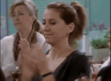Hospitalcentral Esther GIF - Hospitalcentral Esther Aplauso GIFs