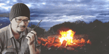Andiek On Fire Di Sini Hujan GIF - Andiek On Fire Di Sini Hujan Campfire GIFs
