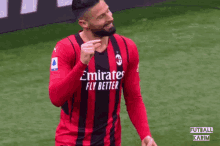 Olivier Giroud This Close GIF - Olivier Giroud This Close Close GIFs