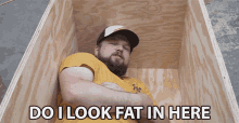Do I Look Fat In Here Reice Mitchell GIF - Do I Look Fat In Here Reice Mitchell Duck GIFs