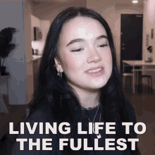 Living Life To The Fullest Fionafrills GIF - Living Life To The Fullest Fionafrills Fionafrills Vlogs GIFs