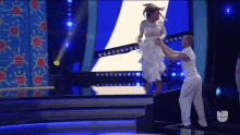 ven conmigo la bronca mira quien baila sigueme ven aqui ven conmigo la bronca mira quien baila sigueme ven aqui