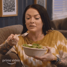 Eating Cuppie Bragg GIF - Eating Cuppie Bragg Tampa Baes GIFs