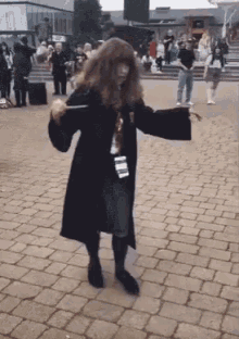 Hermione Cosplay GIF - Hermione Cosplay Vouging In Costume GIFs