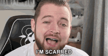 Im Scarred It Give Me Nightmares GIF - Im Scarred It Give Me Nightmares Gives Me Anxiety GIFs
