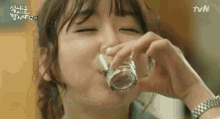 서현진 술 한잔 마시다 원샷 소주 GIF - Seo Hyunjin Drink Soju GIFs