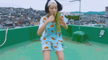 Su Lee Ill Just Dance GIF - Su Lee Ill Just Dance Sweater Beats GIFs