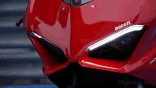 Headlight Presenting GIF - Headlight Presenting Red Motorcycle GIFs