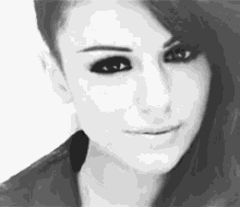 Cher Lloyd GIF - Cher Lloyd Queen Work GIFs