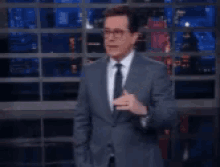Garbage Stephen Colbert GIF - Garbage Stephen Colbert Colbert Report GIFs