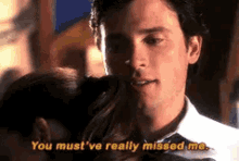 smallville clark kent lois lane hug love smallville clark kent lois lane hug love