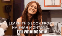Hannah Montana Wholesome GIF - Hannah Montana Wholesome Im Wholesome GIFs
