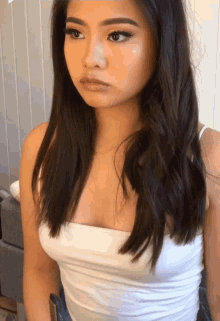 peace pose forced smile mayantr tiktok influencers peace pose forced smile mayantr tiktok influencers