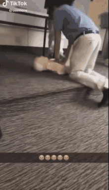 Cpr Tick Tok GIF - Cpr Tick Tok Demonstrating GIFs