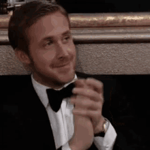 Ryan Gosling Clapping GIF - Ryan Gosling Clapping Applause GIFs