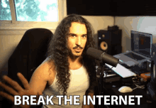 Break The Internet Anthony Vincent GIF - Break The Internet Anthony Vincent Ten Second Songs GIFs