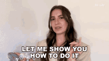Let Me Show You How To Do It Bustle GIF - Let Me Show You How To Do It Bustle Let Me Teach You GIFs