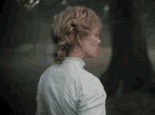 Look Back GIF - The Beguiled Turn Around Look Behind GIFs