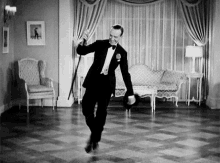 Fred Astaire Dancer GIF - Fred Astaire Dancer Fred Astaire Solo GIFs