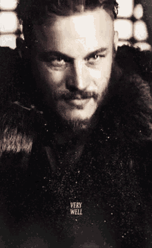 Ragnar Lothbrok Vikings GIF - Ragnar Lothbrok Vikings Handsome GIFs
