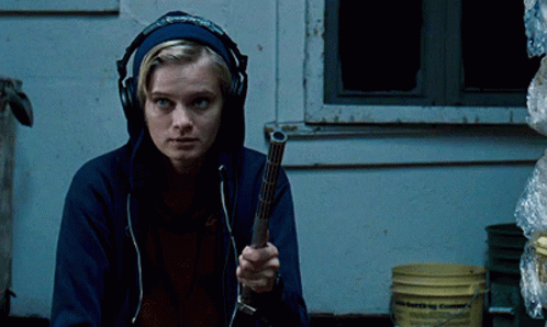 the-innkeepers-sara-paxton.gif