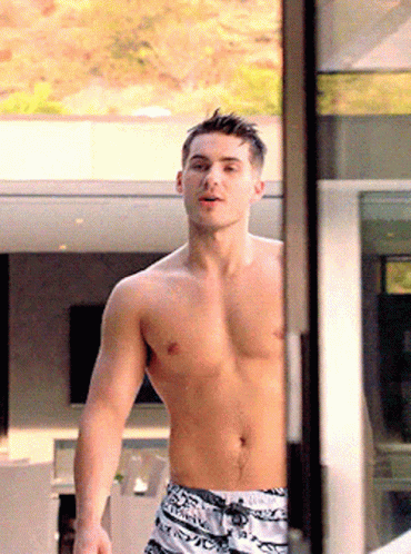 Oh My Walking GIF - Oh My Walking Wet - Descubre & Comparte GIFs 