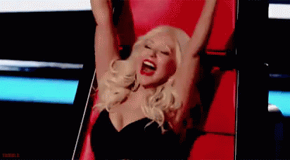 A Christina Le Gusta GIF - The Voice Christina Aguilera Excited - Discover  & Share GIFs
