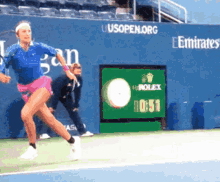 Victoria Azarenka Splits GIF - Victoria Azarenka Splits Tennis GIFs