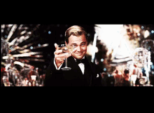 Leonardo Di Caprio Cheers GIF - Leonardo Di Caprio Cheers Drink GIFs