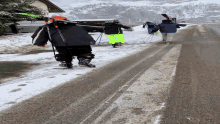 Pitti Uomo Ski Walk GIF - Pitti Uomo Ski Walk Snow GIFs