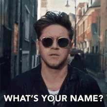 Whats Your Name Say It GIF - Whats Your Name Say It Tell Me GIFs