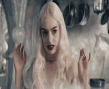 queen hathaway