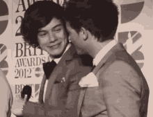 Larry Stylinson One Direction GIF - Larry Stylinson One Direction Harry GIFs