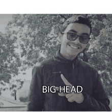 Big Head Biggie Head GIF - Big Head Biggie Head Peace GIFs