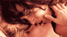 Lesbian Kiss GIF - Lesbian Kiss Intimate GIFs