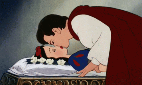 Snow White Kiss GIFs | Tenor