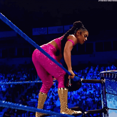 WWE WRESTLEMANIA BACKLASH  Bianca-belair-spank
