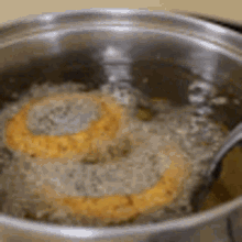Onion Rings Deep Fried GIF - Onion Rings Deep Fried Deep Fryer GIFs