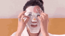 Mascara De Pele Tratamento De Pele GIF - Mascara De Pele Tratamento De Pele Cute Mask GIFs
