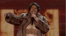 Singing Aretha Franklin GIF - Singing Aretha Franklin Aretha Queen Forever GIFs