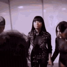 Sazzybarb Nicki Minaj Walk GIF - Sazzybarb Nicki Minaj Walk Nicki Minaj GIFs
