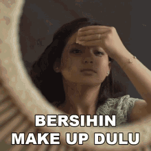 Bersihkan Make Up Dulu Putri GIF - Bersihkan Make Up Dulu Putri 3d Entertainment GIFs