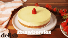 Cheesecake Strawberries GIF - Cheesecake Strawberries Strawberry GIFs