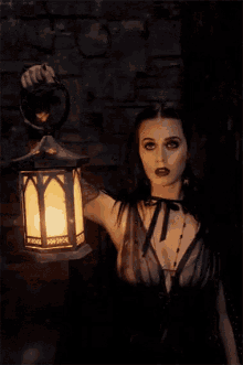 Katy Perry Lantern GIF - Katy Perry Katy Lantern GIFs