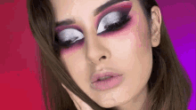 Maquillaje Laura Sanchez GIF - Maquillaje Laura Sanchez Artista De Maquillaje GIFs