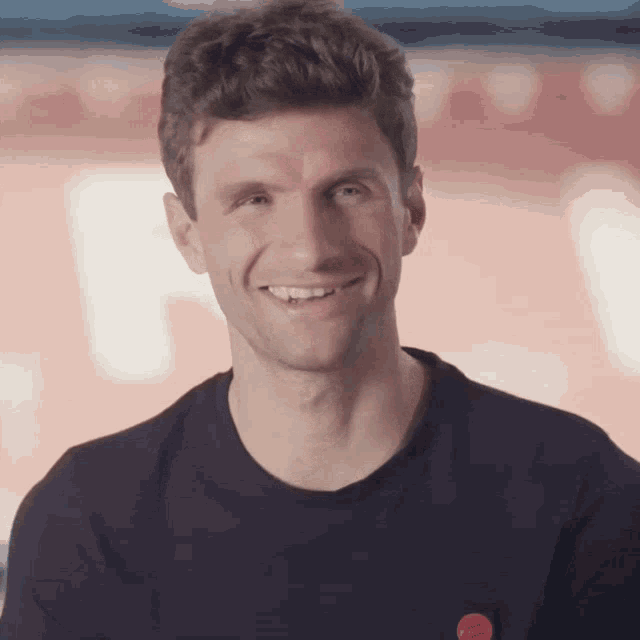 thomas-muller-muller.gif